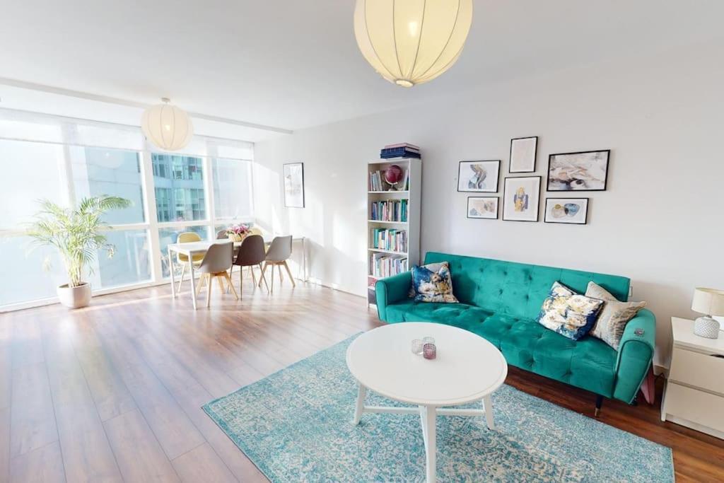Centrally Located, Comfy 2-Bed 2-Bath Apt Dublin Kültér fotó